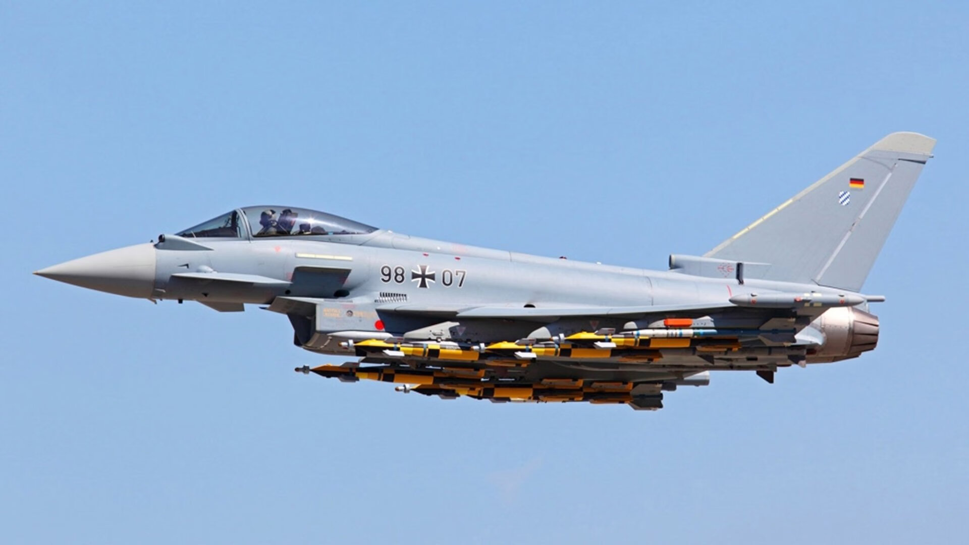 “西甲劲旅捍卫荣誉,战况激烈升级”,意甲老牌劲旅