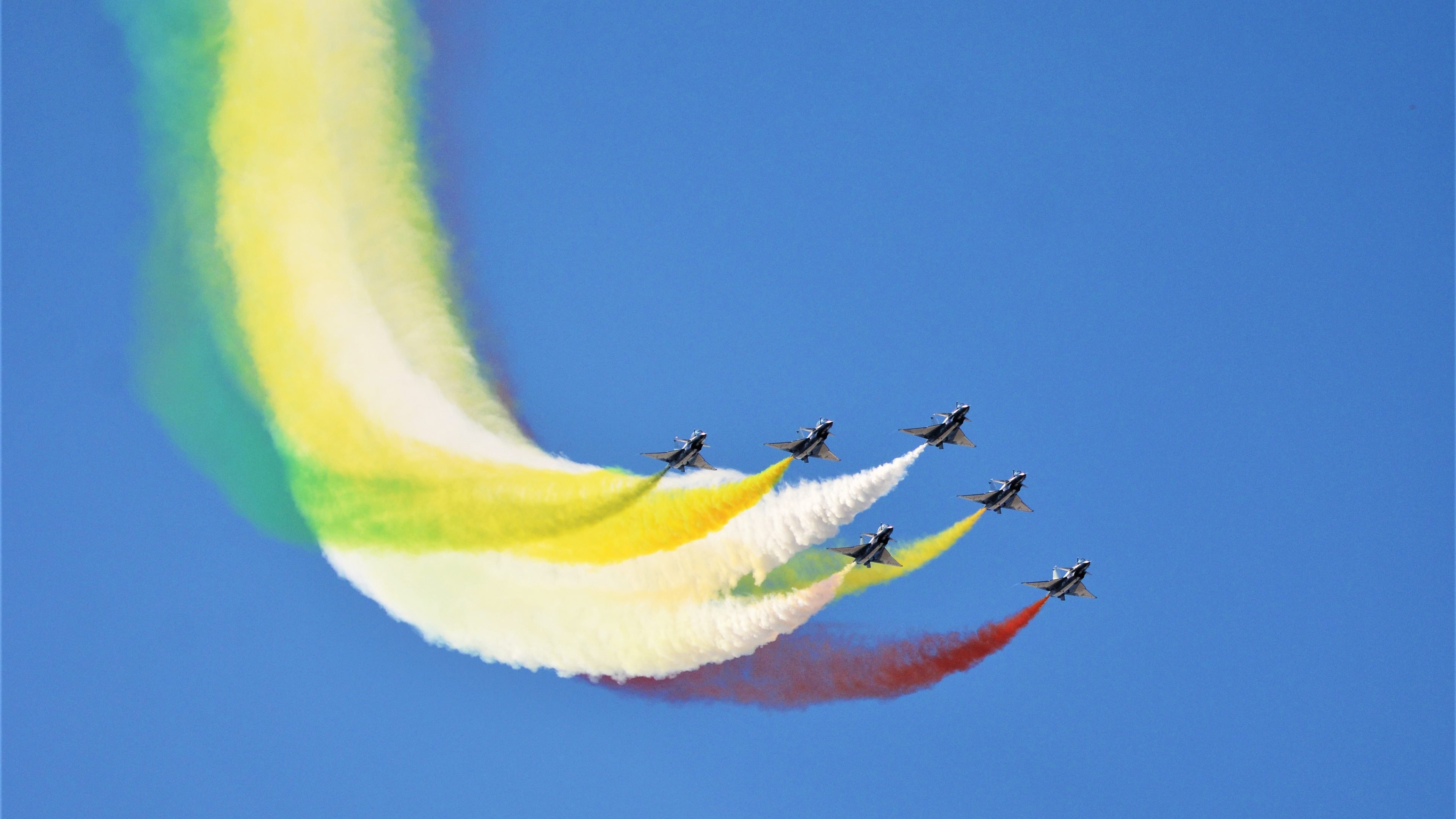 熊猫体育在线官网-河南队需要克服河北的抵抗，提高士气，河南对河北排球比赛